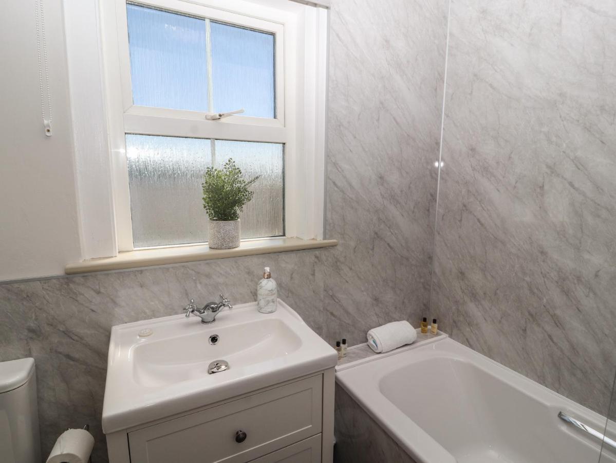 Rose Bank Cottage Карлайл Екстериор снимка